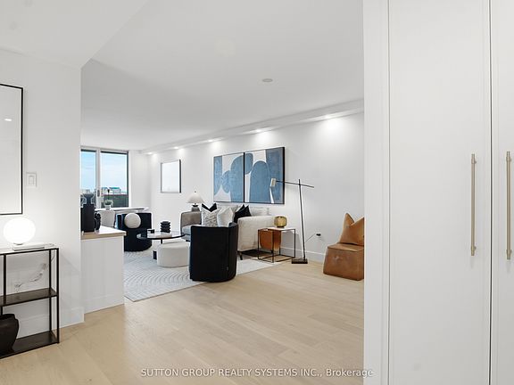 4th image of 812 Burnhamthorpe Rd #1504