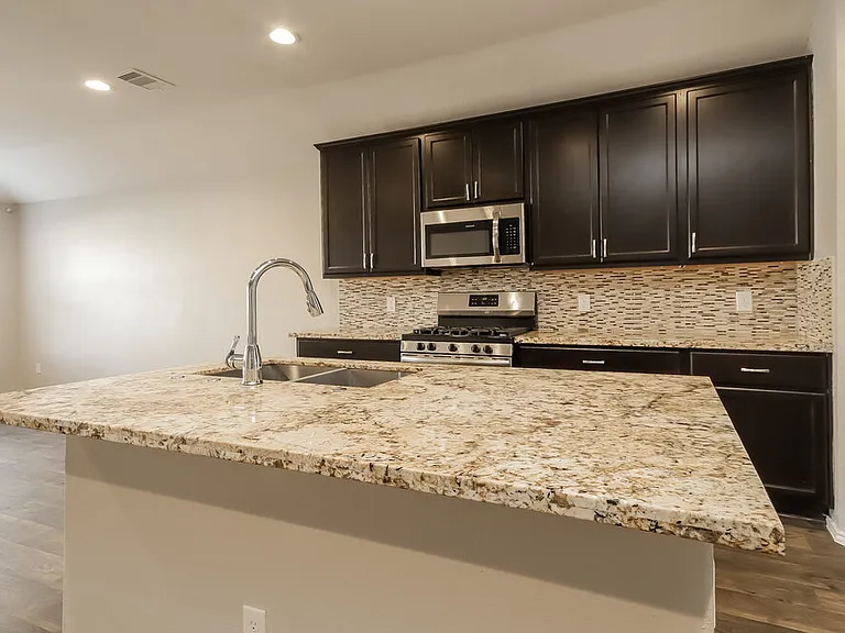 8102 Rose Petals Ln — Photo 7