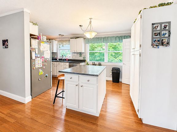 4th image of 88 Trent St