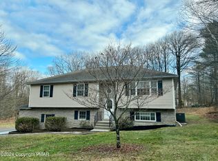 1110 Daniel Ct, Saylorsburg, PA 18353