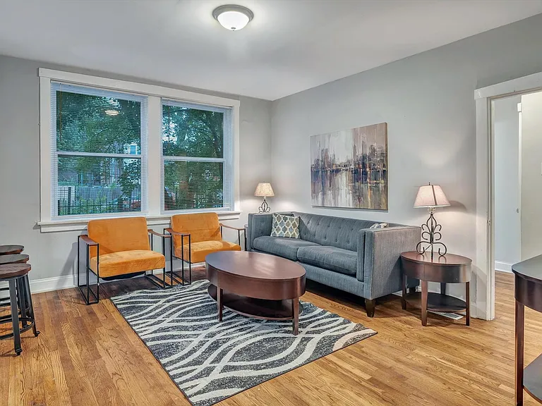 3106 Gurney Ave #1S — Photo 2