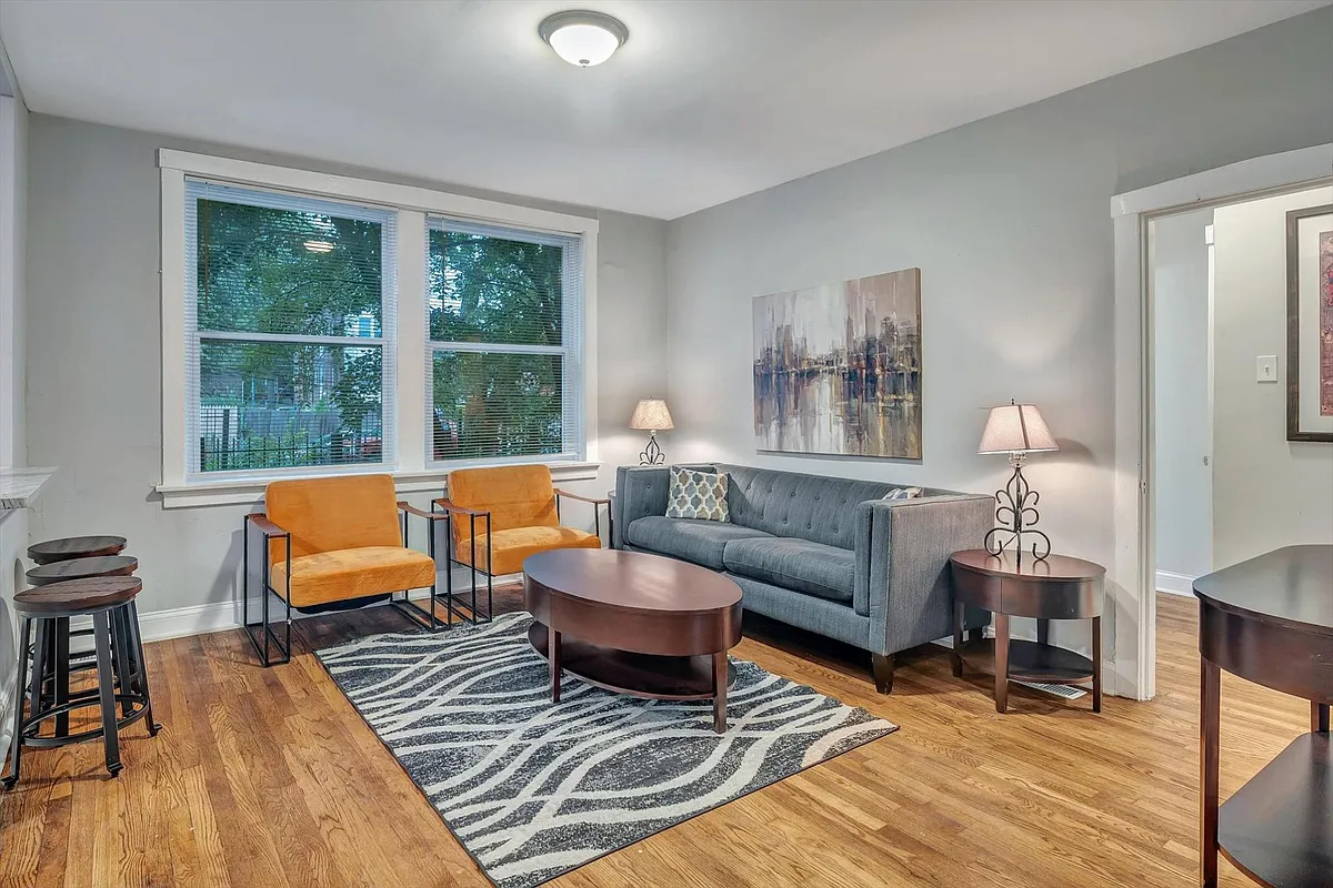 Building Photo - 3106 Gurney Ave #1S