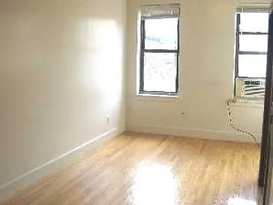 Rented by Douglas Elliman | media 26