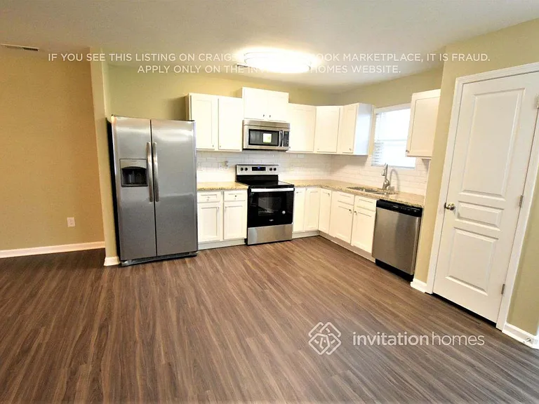 153 Steamboat Ln — Photo 4