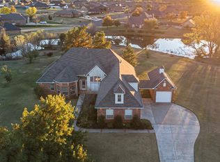 10529 Sundance Dr, Yukon, OK 73099