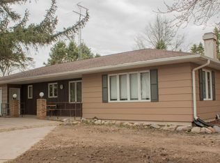 130 Broadway St, Geneva, IA 50633