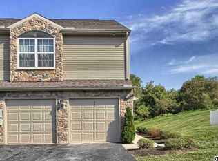 243 Sleepy Hollow Dr, Mechanicsburg, PA 17055