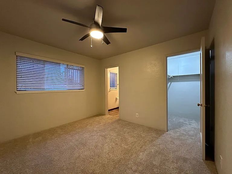 2508 L Street Classic Midtown Living — Photo 6