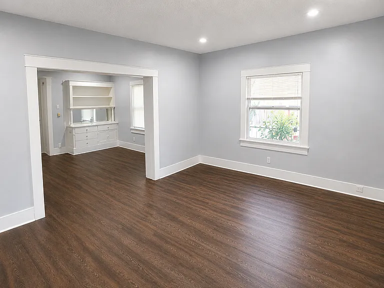 12261 Magnolia Blvd — Photo 4