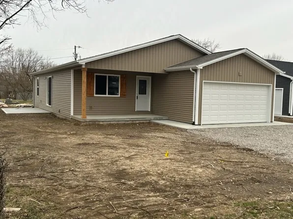 303 S West St, Westport, IN 47283