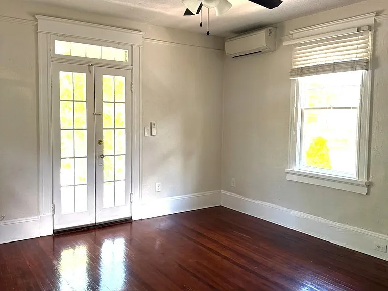 2116 Herschel St #A — Photo 6