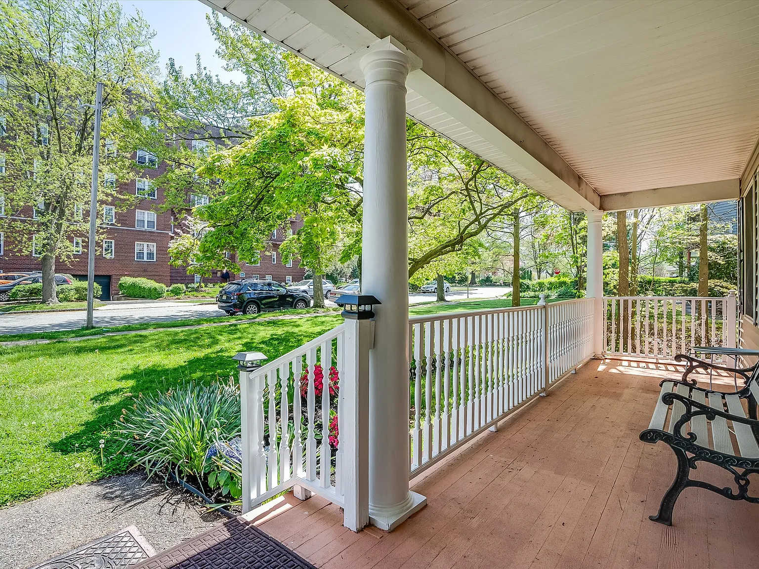 3 bed, $3,950 — Photo 2