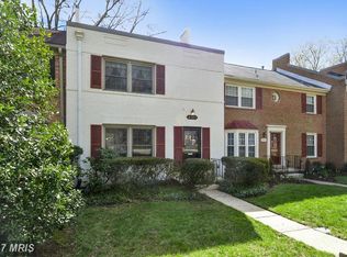 8321 Forrester Blvd, Springfield, VA 22152