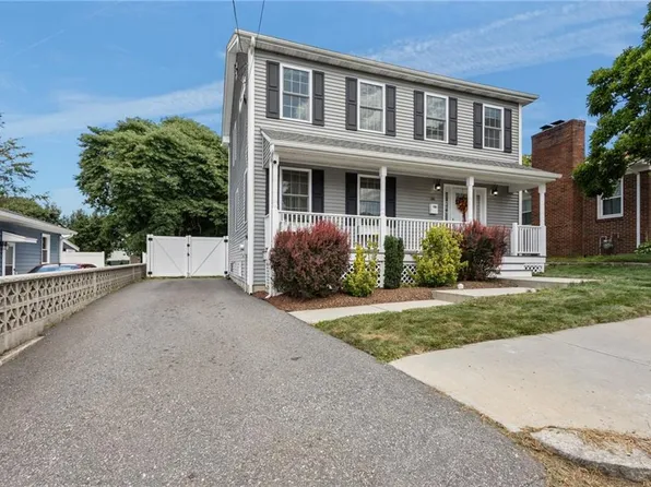 66 Christopher St, Providence, RI 02904