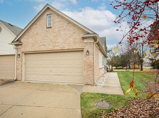 34262 Birchway Cir, Sterling Heights, MI 48312