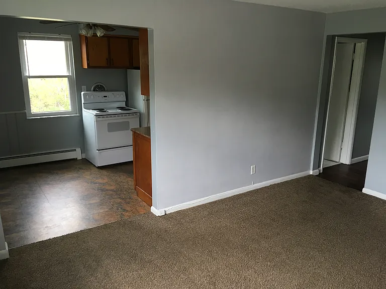 927 Mohawk Trl — Photo 3