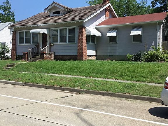 3rd image of 140 W Bay Ave