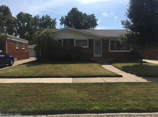 24920 Teppert Ave, Eastpointe, MI 48021
