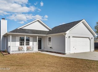 506 Sumrell Way, Hubert, NC 28539