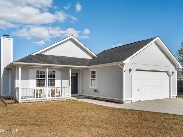 506 Sumrell Way, Hubert, NC 28539