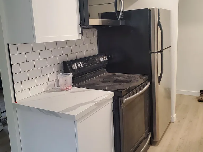 387 Edison Ave — Photo 9