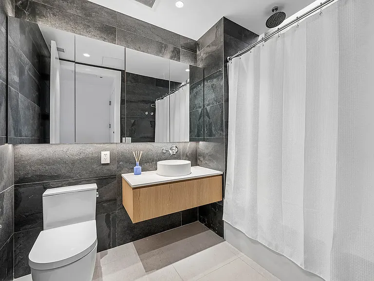 415 Degraw St #B — Photo 9