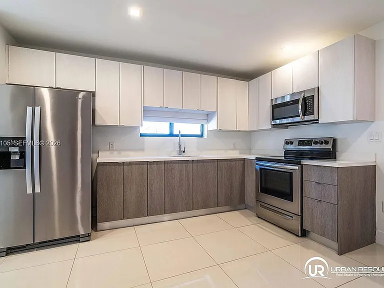 1971 Bay Dr #124 — Photo 5