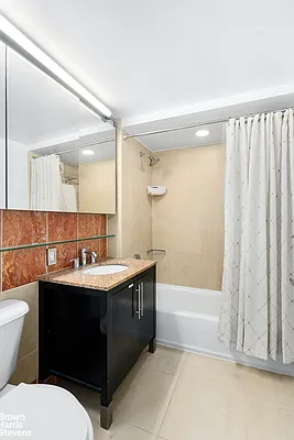 Rented by Brown Harris Stevens | media 9