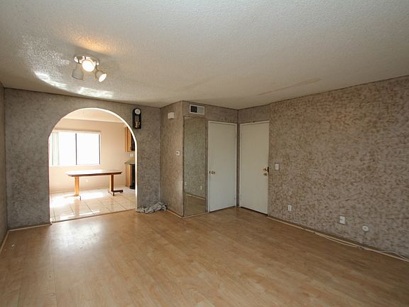 5th image of 14400 Tupper St Unit G