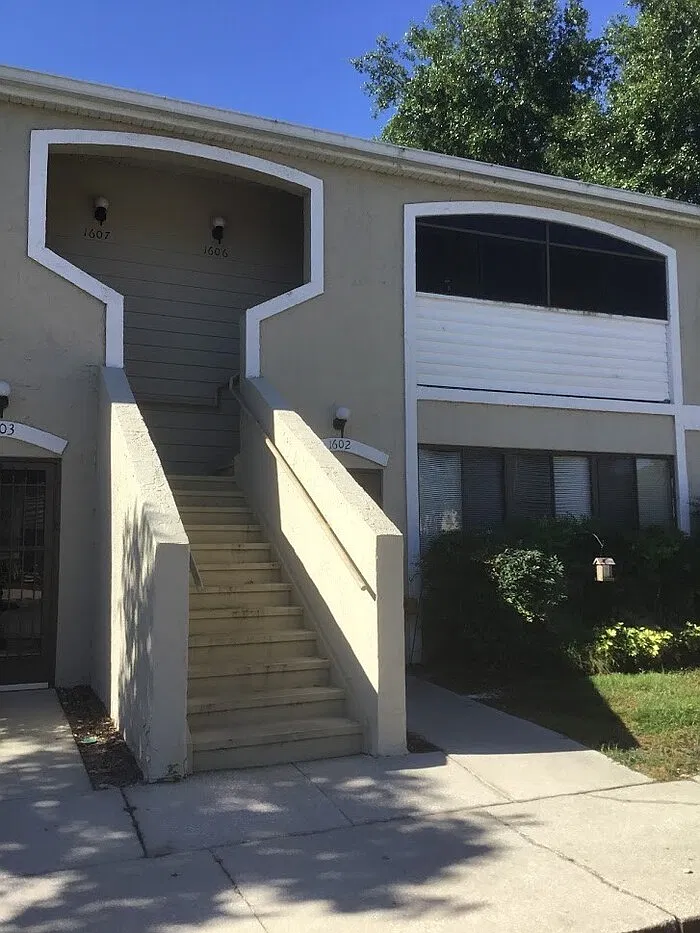 2 bed, 2.0 bath, 889 sqft, $1,650 — Photo 1