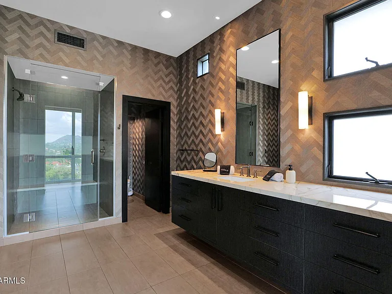 5632 N Camelback Canyon Dr — Photo 33
