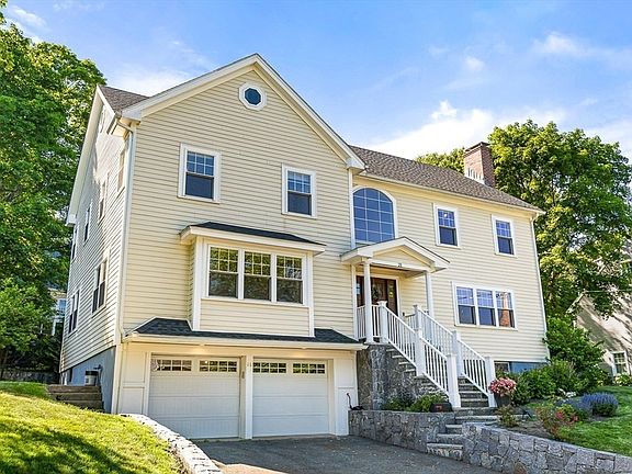 3rd image of 21 Willowdale Rd