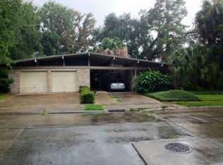 5445 Durham Dr, New Orleans, LA 70131