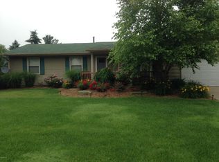 6862 Eric Ave, Jenison, MI 49428