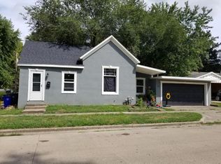 140 N 17th St, Decatur, IL 62521