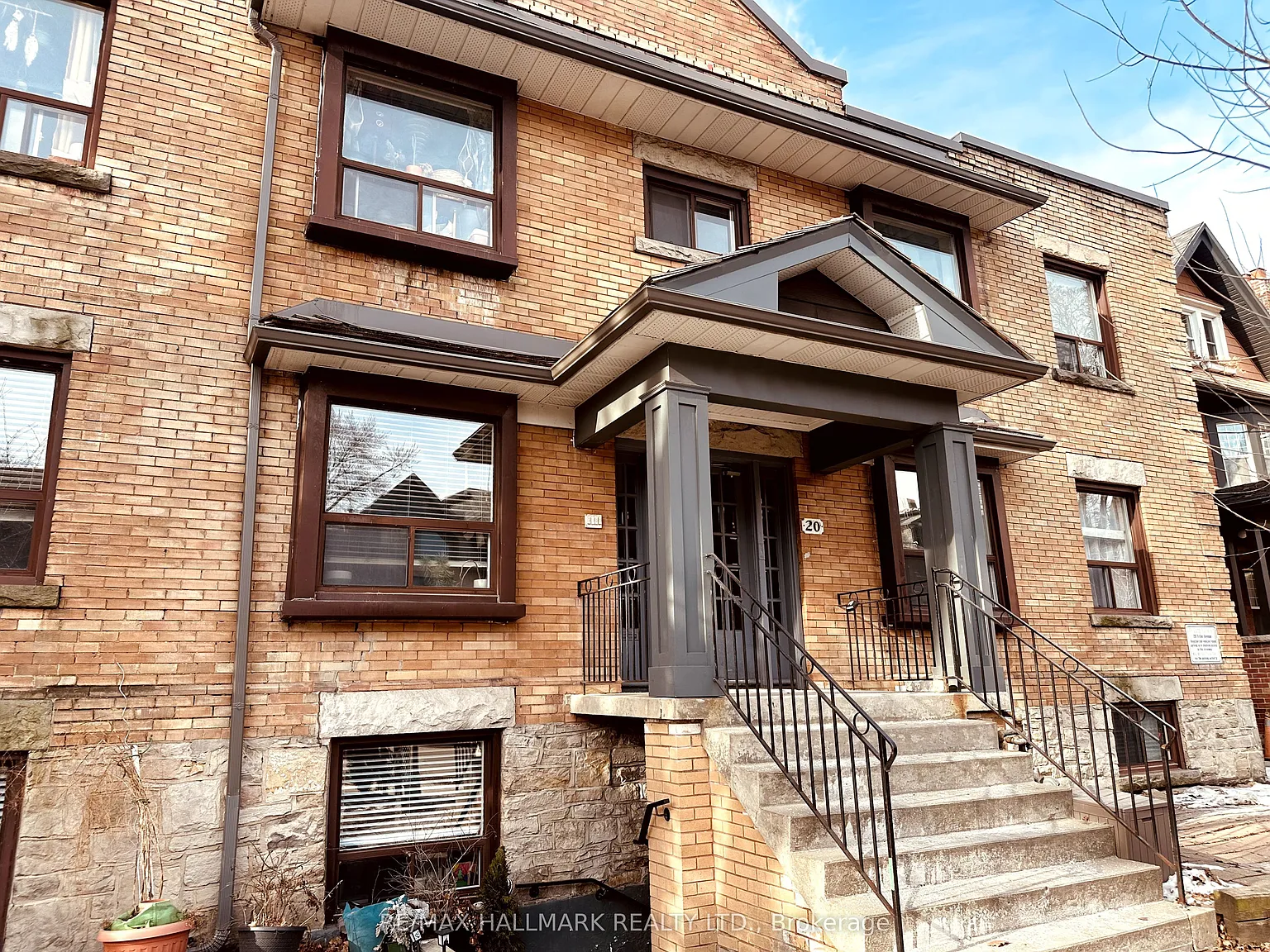 3 bed, $2,995 — Photo 3