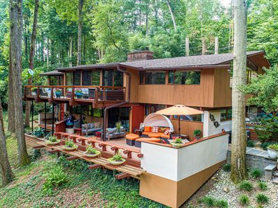 1104 High Country Rd, Baltimore, MD, 21286