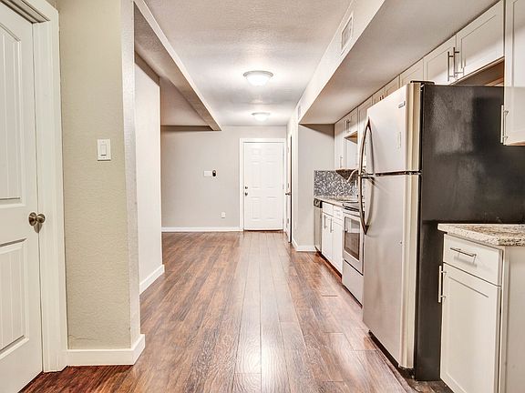 5th image of 7204 Twin Crest Dr APT 101