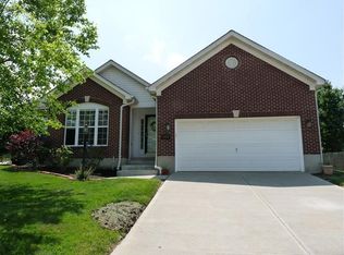 1127 Riverwalk Ct, Hebron, KY