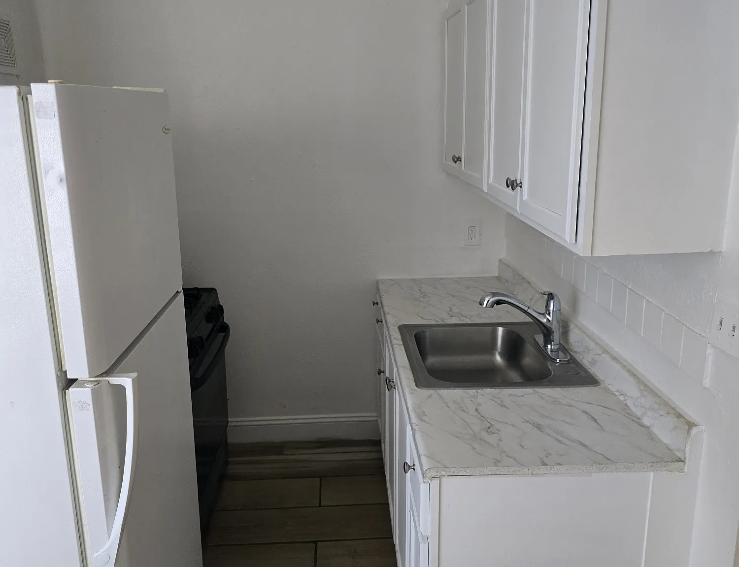 1 bed, 700 sqft, $1,400 — Photo 2
