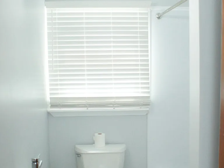 214 Seward Ave — Photo 6