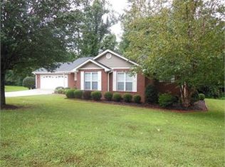 106 Cypress Ct, Toccoa, GA 30577