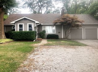 105 NW Chipman Rd, Lees Summit, MO 64063