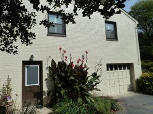 9512 Byeforde Rd, Kensington, MD 20895