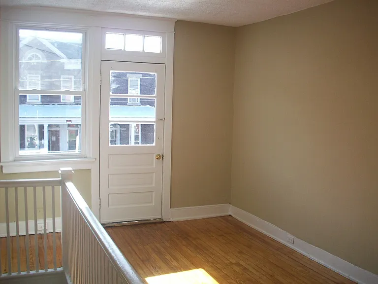 20 S Allen Ave — Photo 5