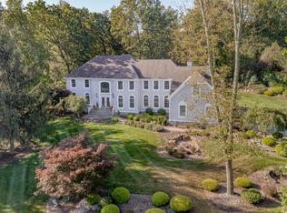 71 Darren Dr, Basking Ridge, NJ 07920