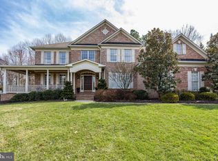 9609 Symphony Meadow Ln, Vienna, VA 22182