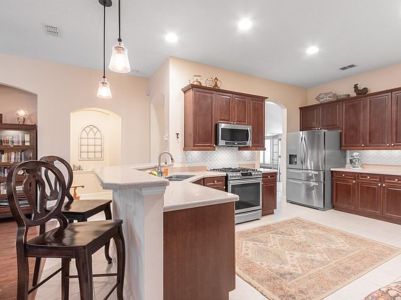 5227 Comfort Ct - Websized -11