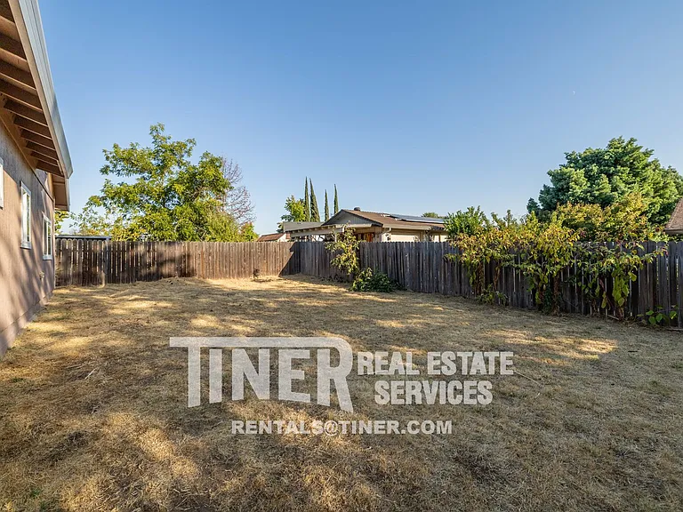 9304 Orangevale Ave — Photo 9