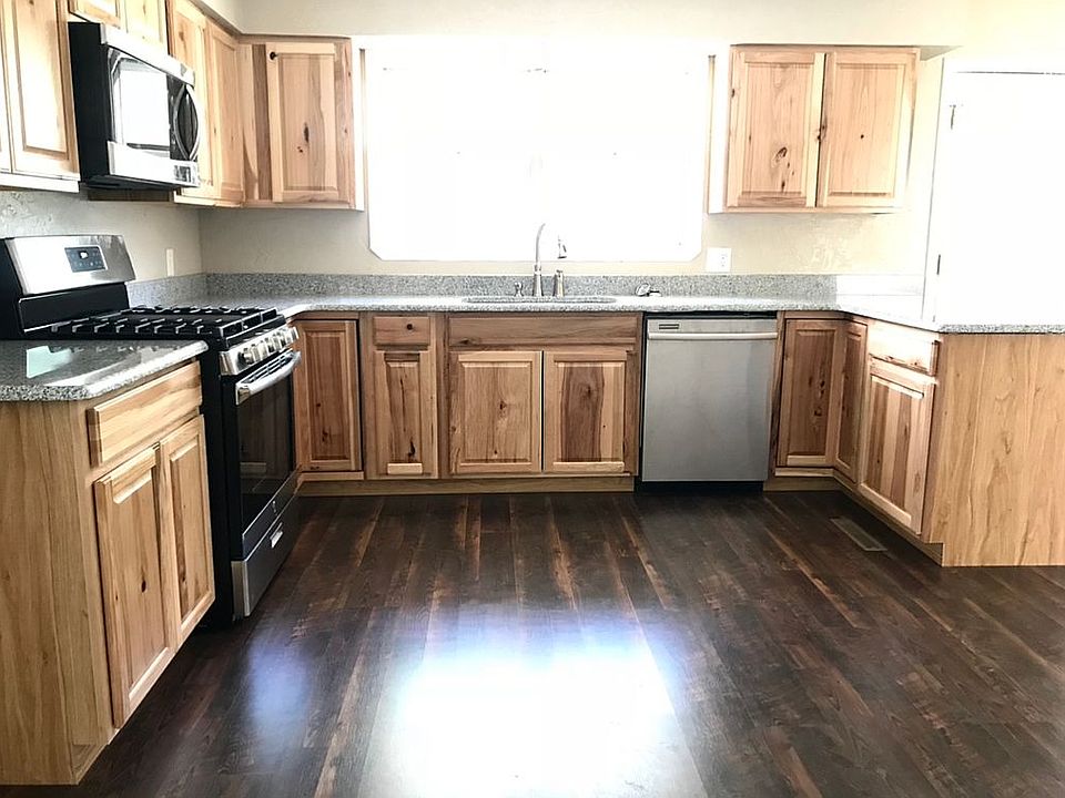 1st image of 424 S Magnolia Ave